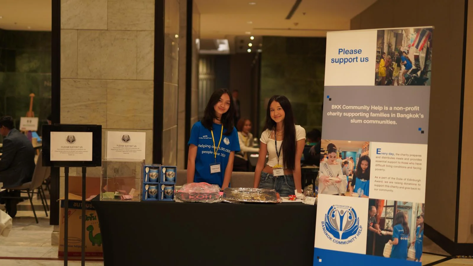 Tangmo & Norah's Inspiring Service in Khlong Toei