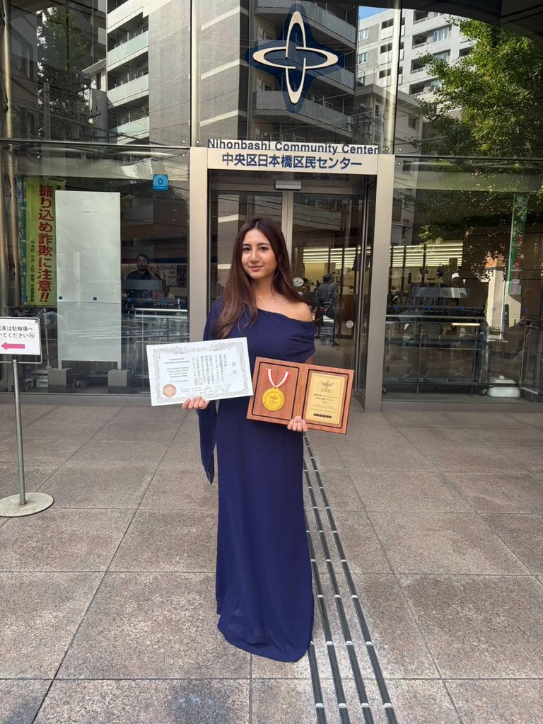 Leeya Takes Home the Elite Award in Tokyo