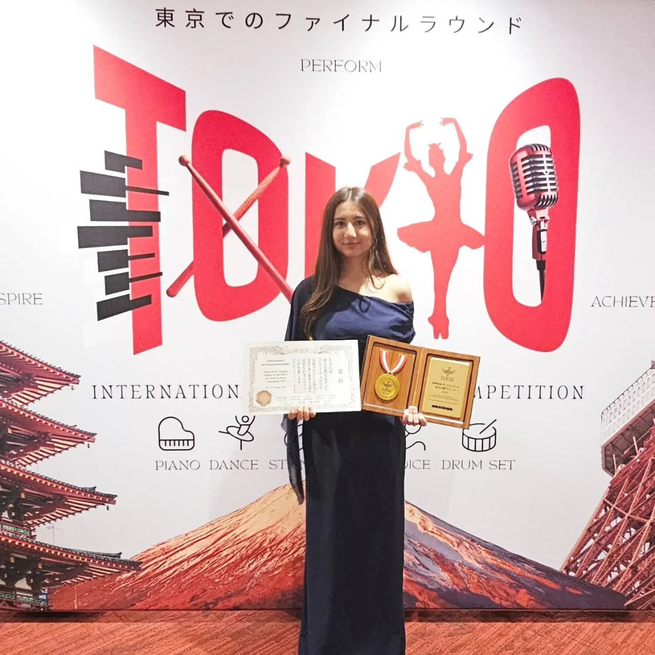 Leeya Takes Home the Elite Award in Tokyo
