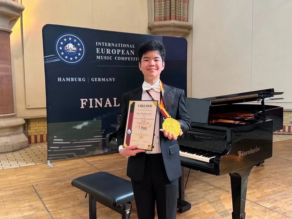 Prem Takes First Prize in Piano Competition in Hamburg