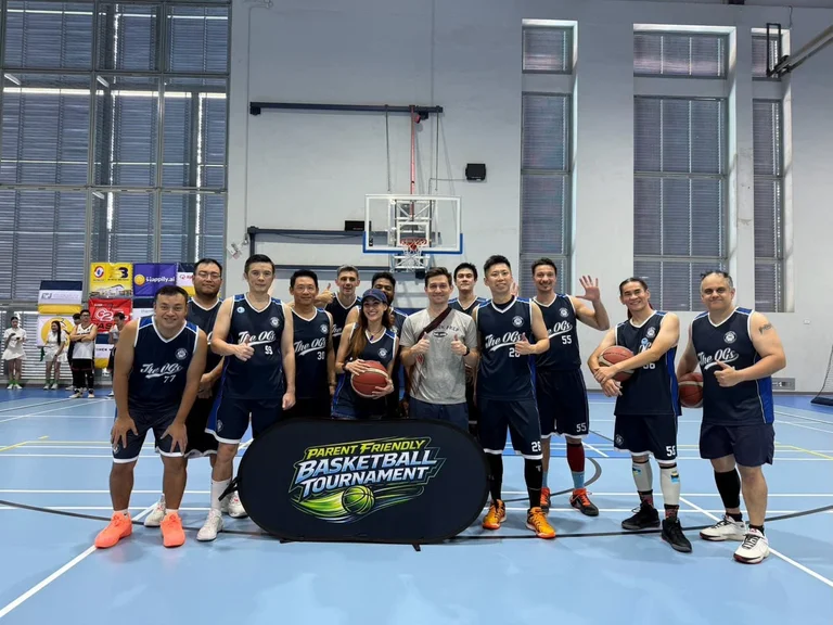 Bulldog Parents Shoot Hoops for a Good Cause