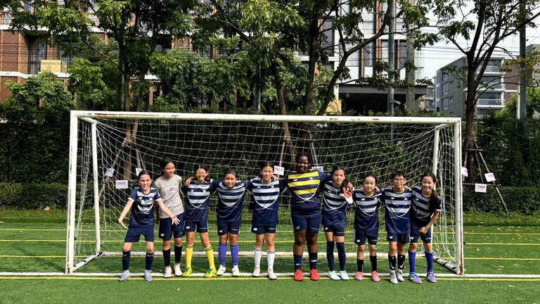 Bulldogs U11 Girls: A Battlesome Debut with Heads Held High!