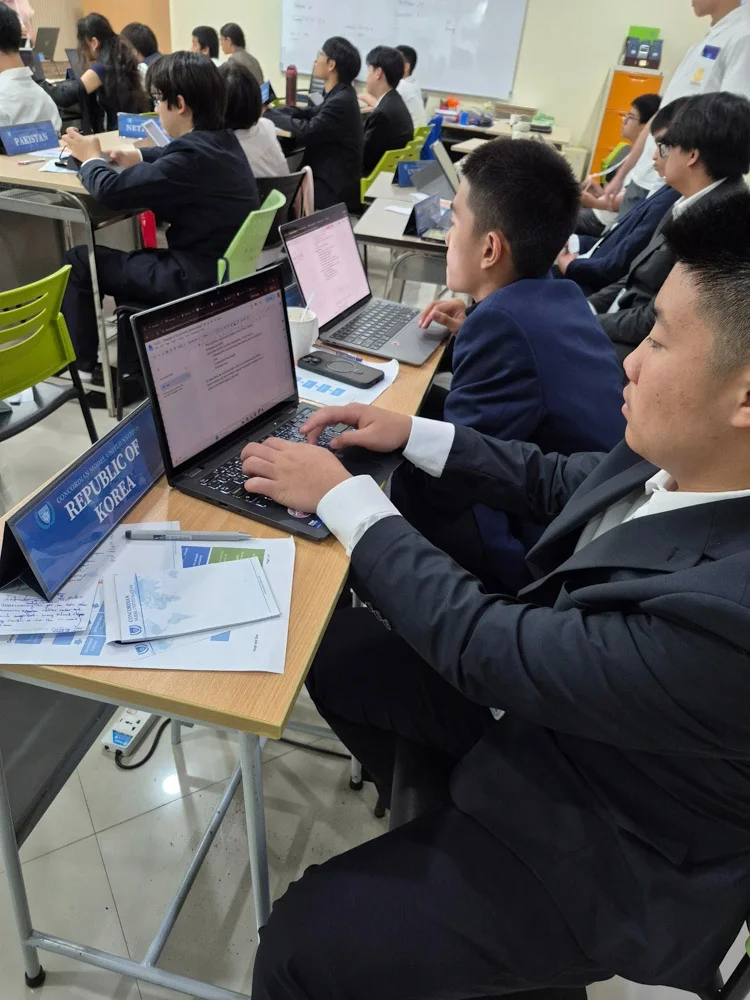 Developing Future Leaders: Bangkok Prep Students Excel at MUN Conference